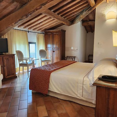 Villa Curina Resort Кастелнуово Берарденга Екстериор снимка