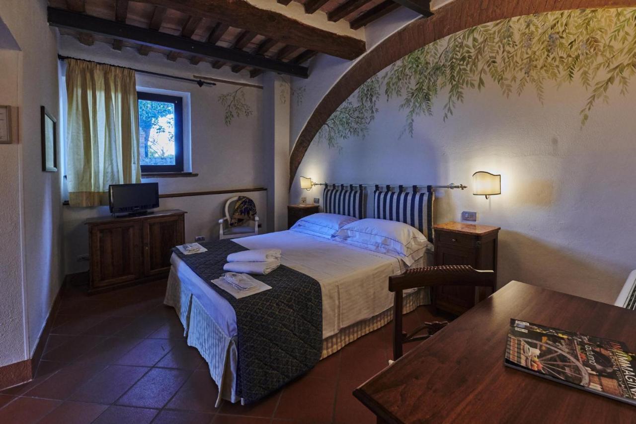 Villa Curina Resort Кастелнуово Берарденга Екстериор снимка