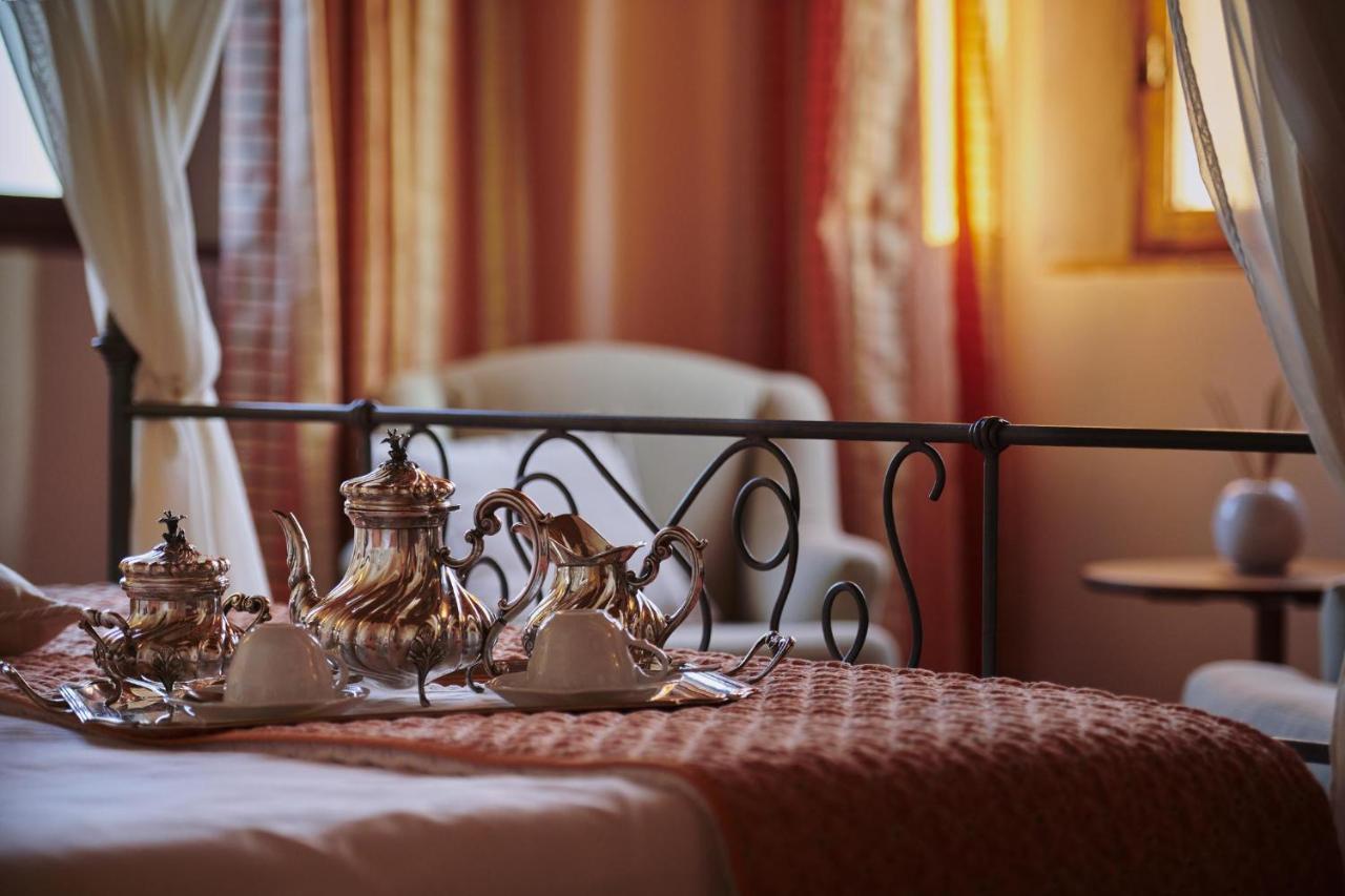 Villa Curina Resort Кастелнуово Берарденга Екстериор снимка