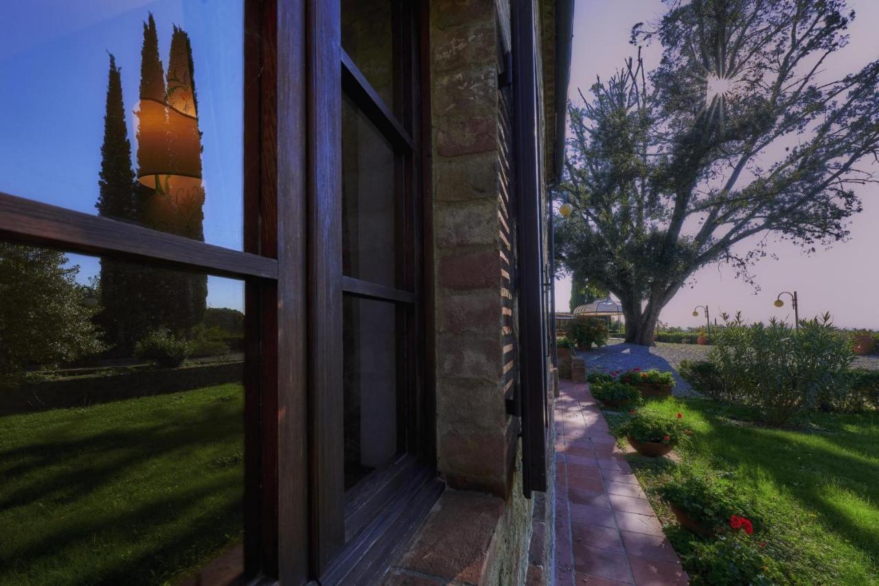 Villa Curina Resort Кастелнуово Берарденга Екстериор снимка