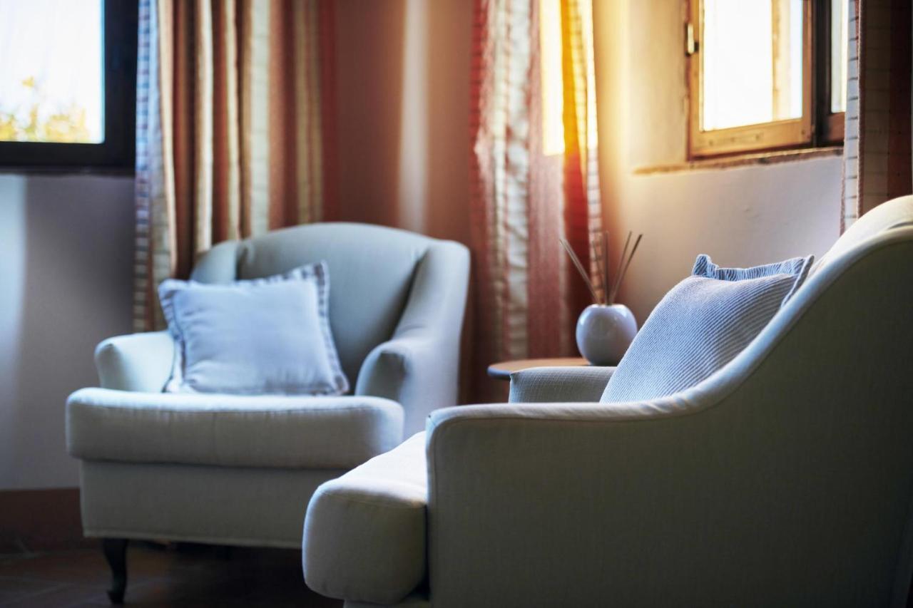 Villa Curina Resort Кастелнуово Берарденга Екстериор снимка