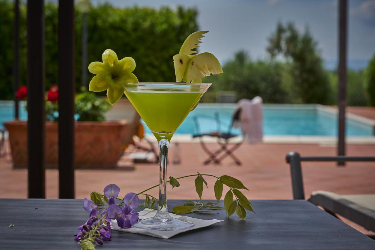 Villa Curina Resort Кастелнуово Берарденга Екстериор снимка