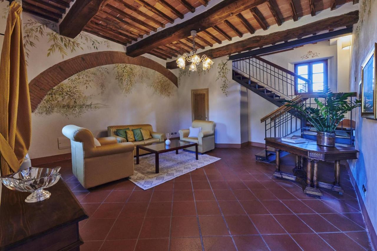 Villa Curina Resort Кастелнуово Берарденга Екстериор снимка