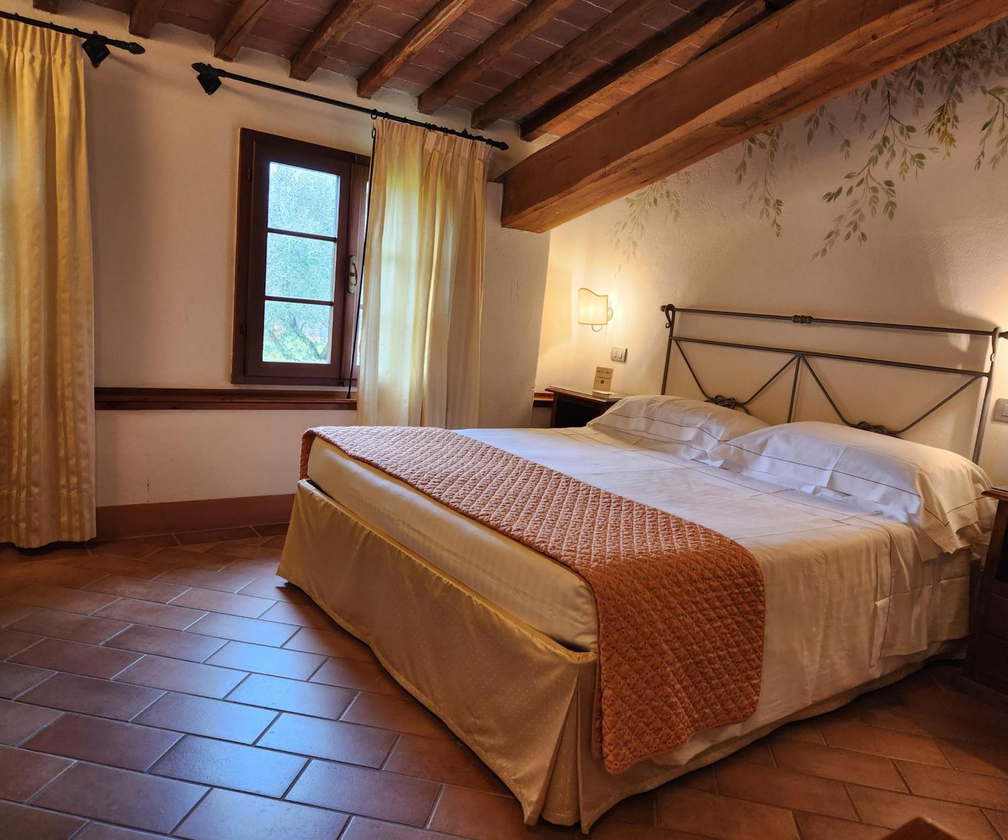 Villa Curina Resort Кастелнуово Берарденга Екстериор снимка